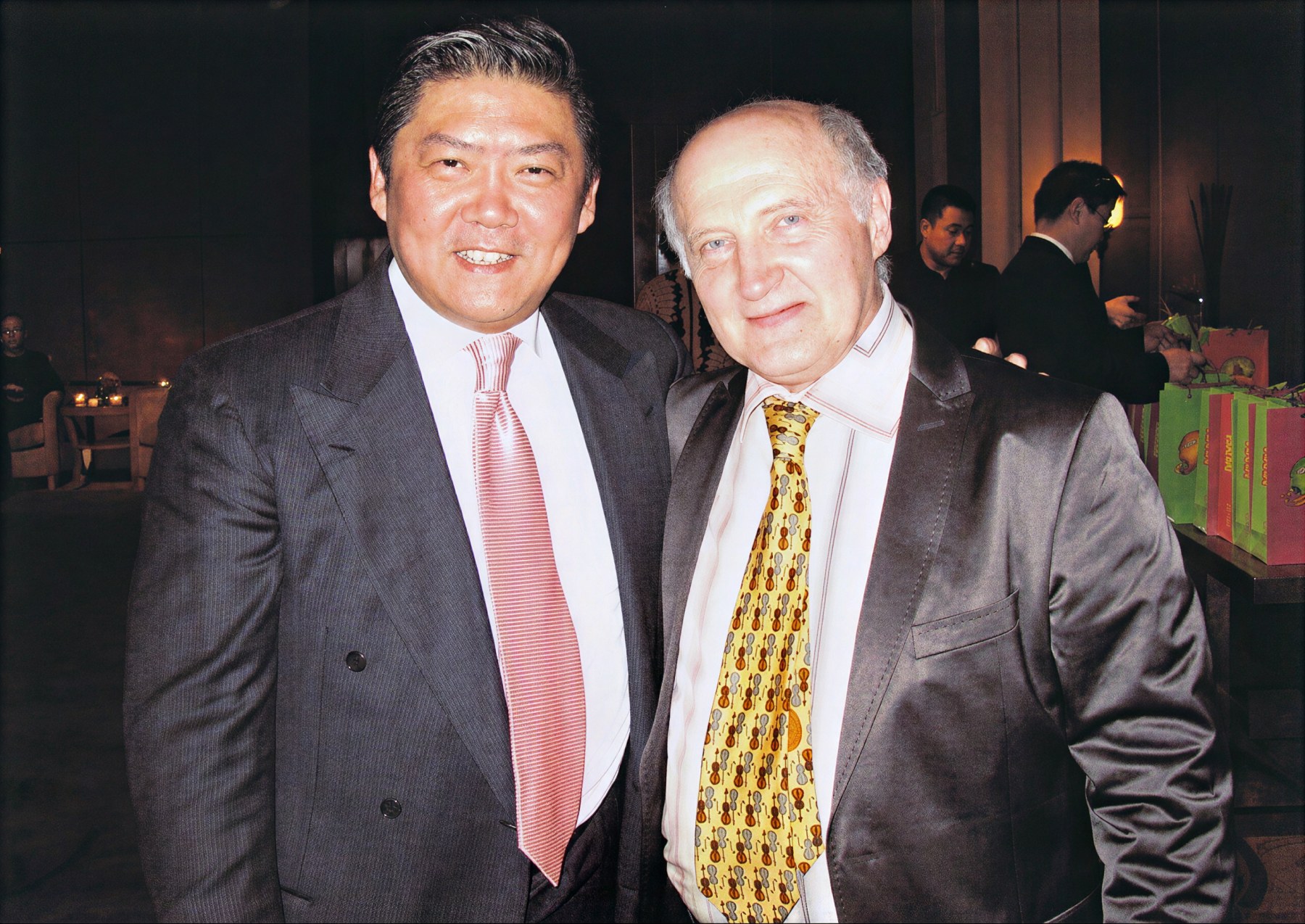 Long Yu, Boris Kuschnir