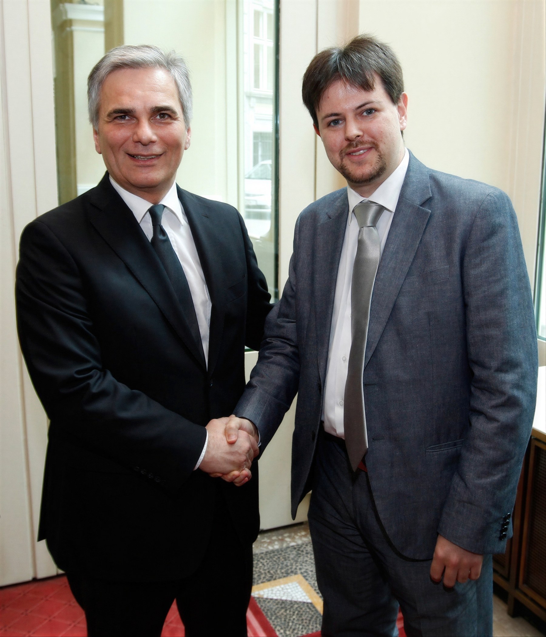 Werner Faymann, Dmitri Kuschnir (Photo: Andy Wenzel)