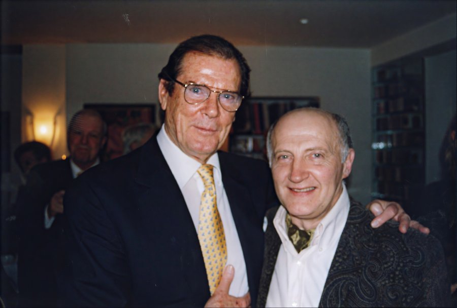 Sir Roger Moore, Boris Kuschnir