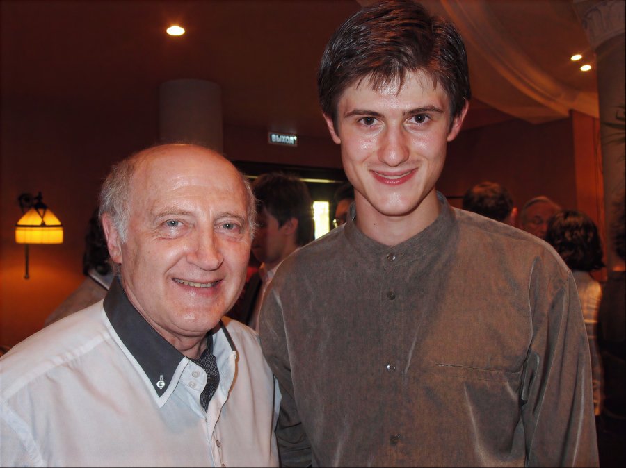 Boris Kuschnir, Nigel Armstrong